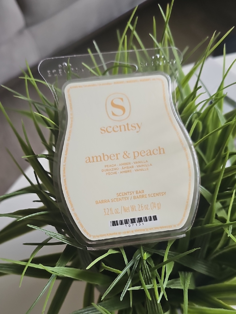 Scentsy Amber & Peach Wax Bar - Cream and Peach